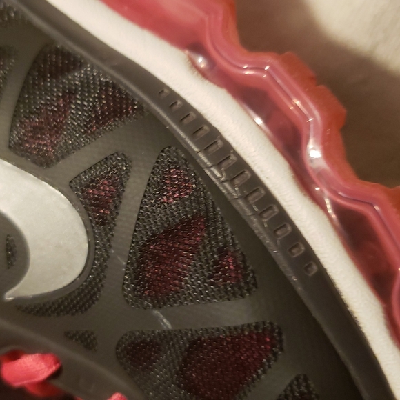 Womens Nike Air Max running sneaker - Picture 6 of 12